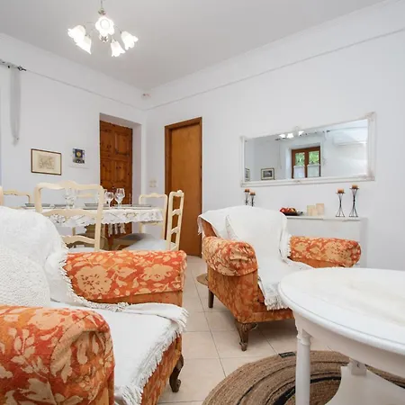 Leandros Private House Near Shipwreck By 