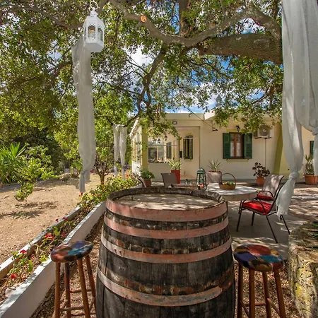 Holiday home Leandros Private House Near Shipwreck By 