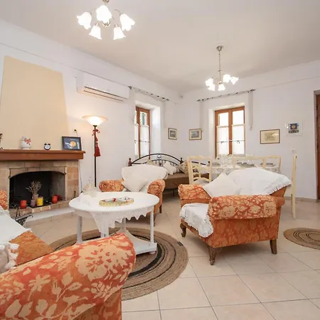 Holiday home Leandros Private House Near Shipwreck By 