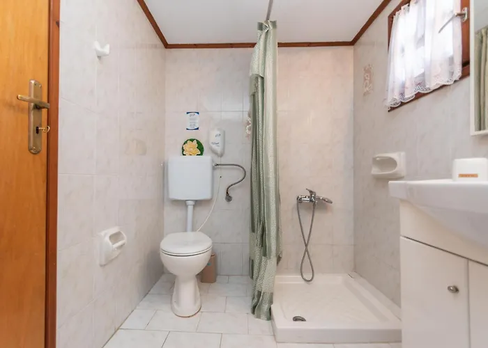 Prázdninový dům Leandros Private House Near Shipwreck By 